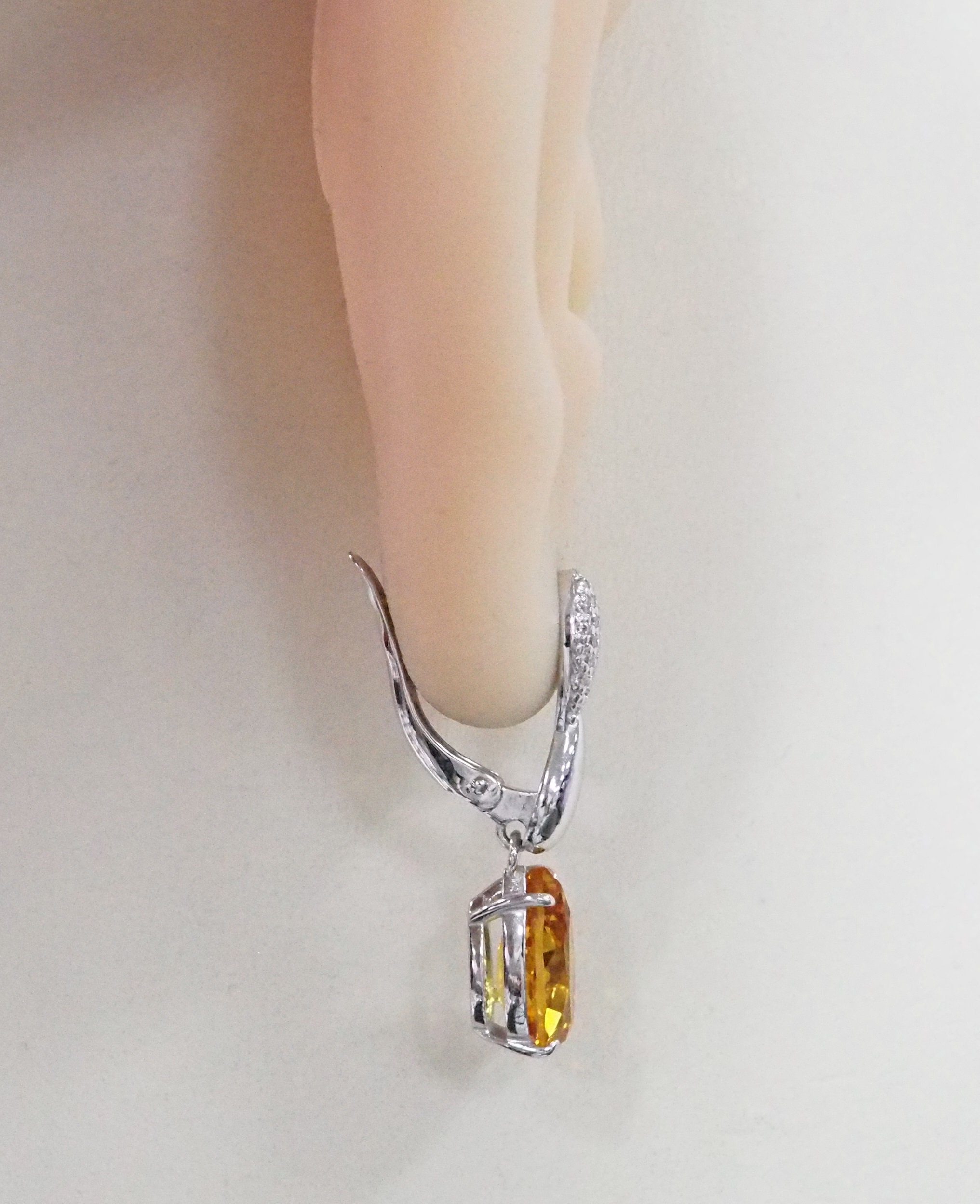 Серебряные серьги с цитринами